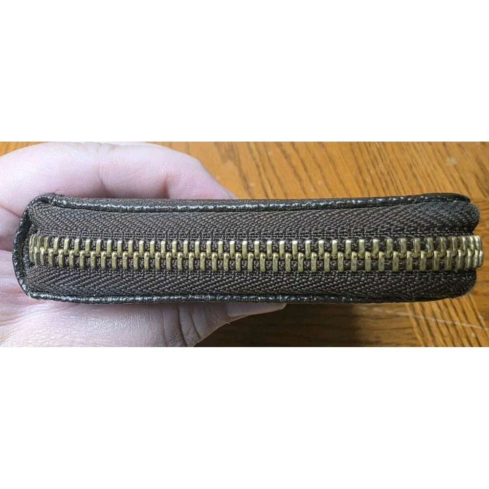 Michael Kors Jet Set Zip Around  Saffiano  Leather  Logo Wallet